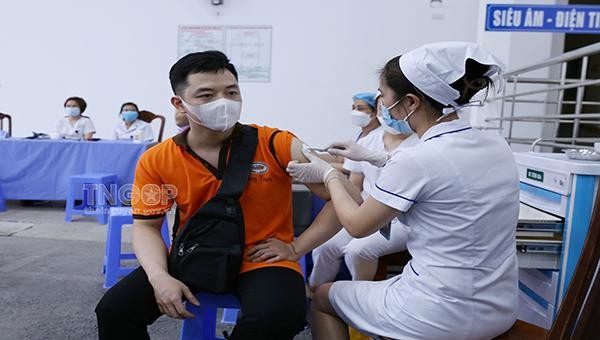Trong 13 đợt tiêm trước đó, tỉnh Thái Nguyên đã tổ chức tiêm vắc xin đúng kế hoạch, đảm bảo an toàn phòng, chống dịch (Nguồn: Cổng thông tin điện tử tỉnh Thái Nguyên)