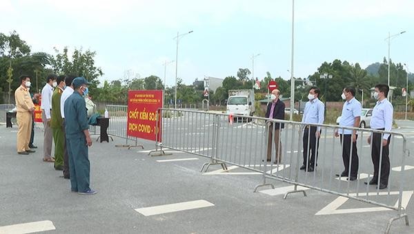 UBND thành phố Việt Trì (Phú Thọ) đã quyết định dừng hoạt động toàn bộ 7 chốt kiểm soát dịch COVID-19 trên địa bàn xã Chu Hóa