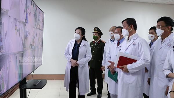 Bí thư Tỉnh ủy Nguyễn Thanh Hải thăm Trung tâm khám chữa bệnh từ xa của Bệnh viện Trung ương Thái Nguyên. Nguồn: Cổng thông tin điện tử Thái Nguyên