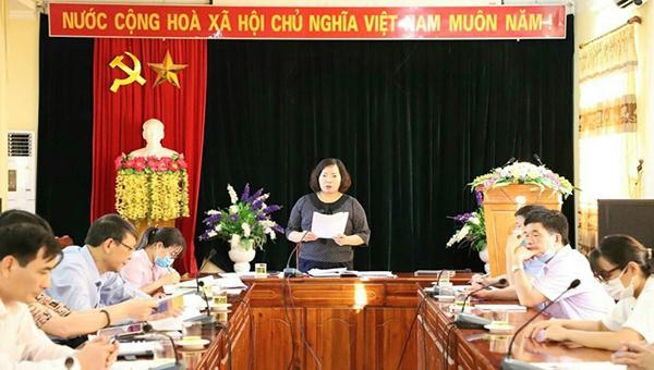 Bà Nguyễn Thị Thược, Giám đốc Sở Tư pháp chủ trì họp Hội đồng thẩm định dự thảo văn bản quy phạm pháp luật tỉnh Tuyên Quang