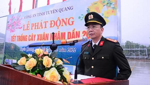 Đại tá Phạm Kim Đĩnh, Giám đốc Công an tỉnh dự và chỉ đạo Lễ phát động