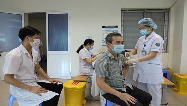 Bắc Ninh rà soát, đảm bảo 100% người lao động trên địa bàn tỉnh được tiêm đúng, đủ mũi vắc xin
