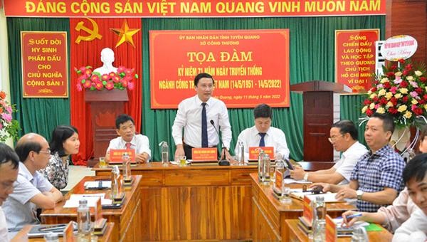 Các đại biểu dự Tọa đàm kỷ niệm 71 năm Ngày truyền thống ngành Công Thương Việt Nam (14/5/1951-14/5/2022) do Sở Công Thương tổ chức