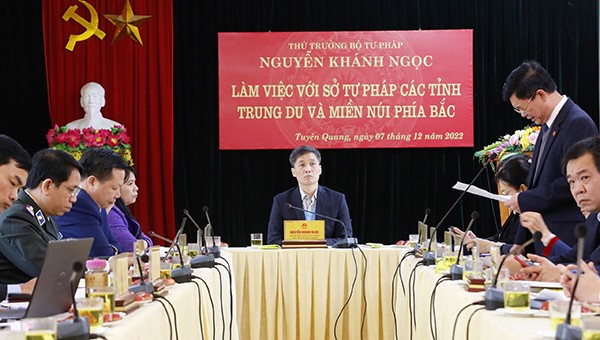 Thứ trưởng Nguyễn Khánh Ngọc chủ trì buổi làm việc