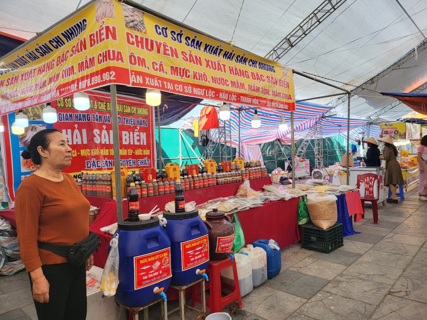 Hội chợ đưa hàng về đô thị Thành phố Vĩnh Yên. 