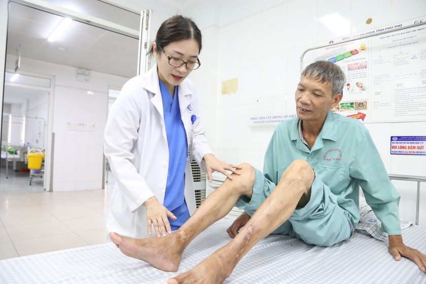 BVĐK tỉnh Phú Thọ can thiệp mạch máu cứu kịp thời cứu đôi chân người bệnh