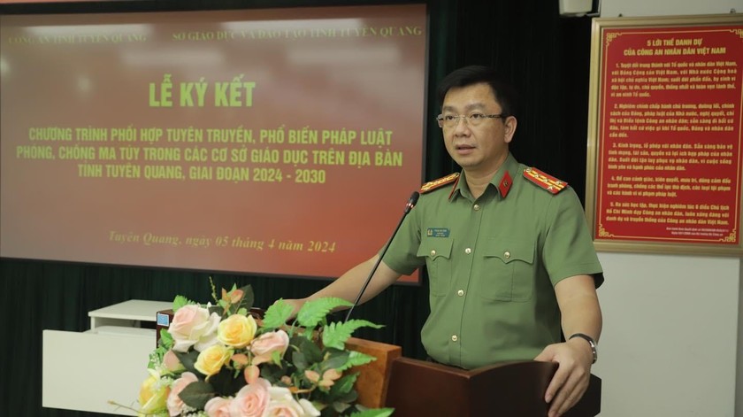 Đại tá Phạm Kim Đĩnh, Giám đốc Công an tỉnh Tuyên Quang phát biểu tại buổi lễ (Ảnh: Lê Hanh)