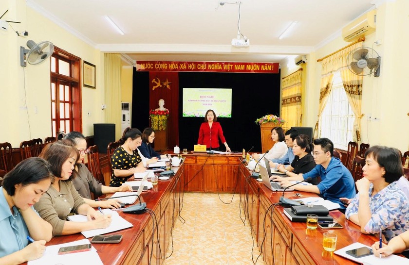 Bà Nguyễn Thị Thược, Giám đốc Sở Tư pháp tỉnh Tuyên Quang phát biểu tại Hội nghị (Ảnh: Lê Hanh)