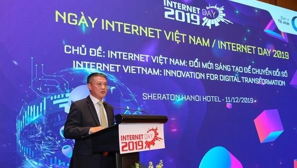 Thứ trưởng Bộ TT&TT Phạm Hồng Hải phát biểu tại hội thảo Internet Day 2019.