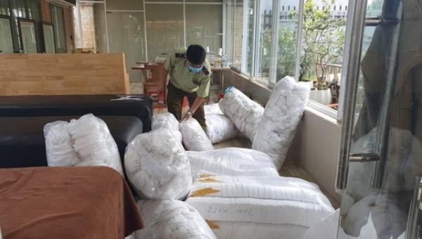 Hàng chục ngàn khẩu trang gia công không có giấy phép tại Lâm Đồng vừa bị phát hiện.