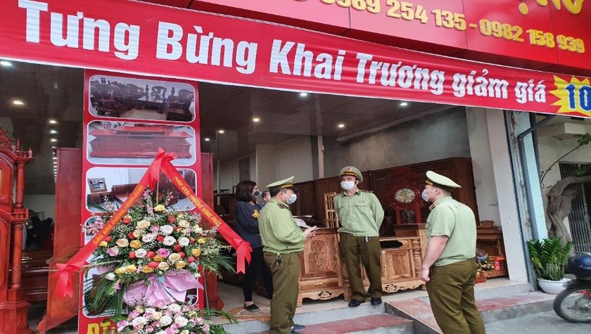 Cục QLTT Lạng Sơn vừa xử phạt 02 cơ sở không  tạm dừng hoạt động kinh doanh ăn uống.