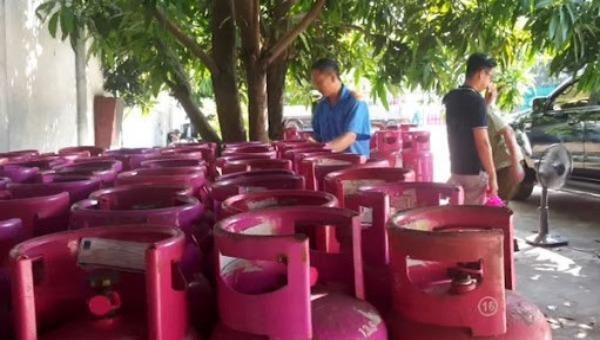144 bình gas có dấu hiệu giả tem nhãn thương hiệu Petro Việt Nam Gas