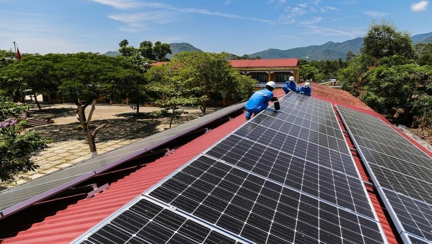 Bộ Công Thương hướng dẫn thực hiện phát triển điện mặt trời mái nhà.