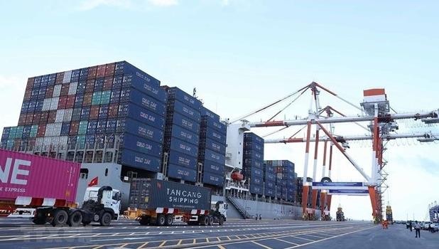 Khối lượng hàng hóa thông qua cảng biển trong tháng 01/2021 tăng 17% so với cùng kỳ năm ngoái. Ảnh minh họa
