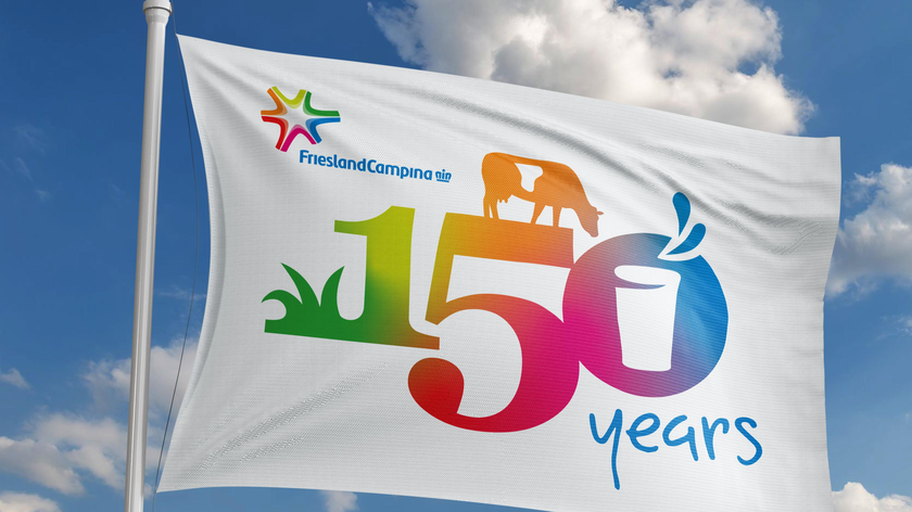 Lá cờ kỷ niệm 150 năm của Tập đoàn FrieslandCampina chính thức được giương cao, đánh dấu 1.5 thế kỷ Tập đoàn đồng hành cùng thế giới