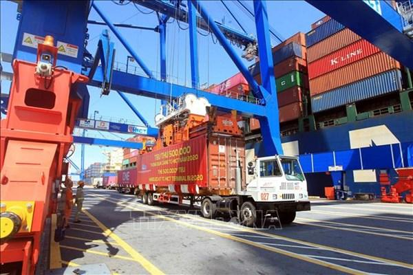 9 tháng đầu năm, hàng container qua cảng biển tăng 3% so với cùng kỳ năm ngoái.