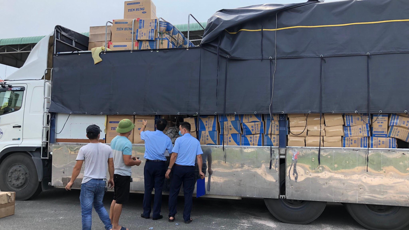 Lực lượng QLTT Bình Thuận kiểm tra xe ô tô tải biển kiểm soát số 34H-008.09.
