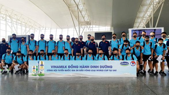 Sản phẩm Vinamilk đồng hành cùng đội tuyển khi tham gia du đấu tại UAE.