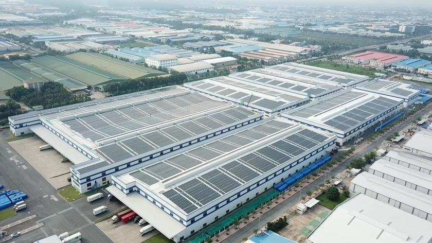 Dự án điện mặt trời mái nhà Duy Tân thuộc khu công nghiệp Tân Đô, tỉnh Long An có tổng công suất 9.932,4 kWp do TTC Energy làm chủ đầu tư.