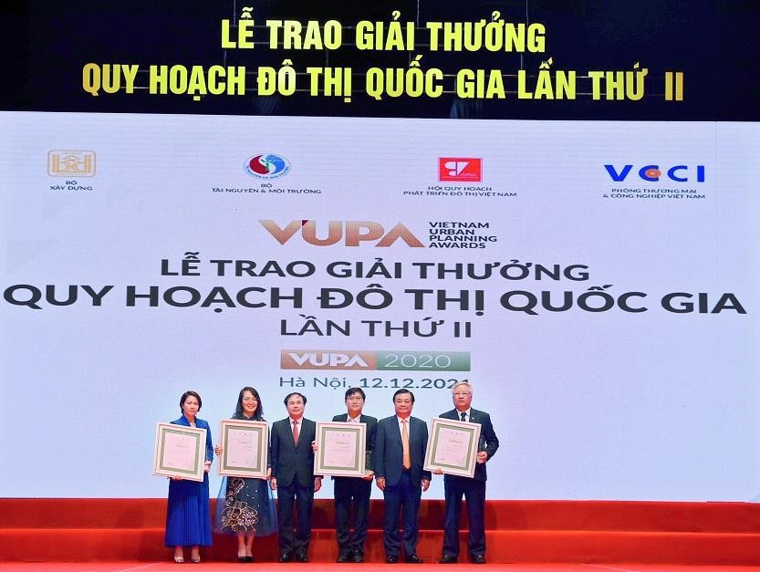 Các thương hiệu thuộc Tập đoàn Vingroup đã đồng loạt được xướng tên tại lễ trao Giải Quy hoạch Đô thị Quốc gia (VUPA) với 5 giải thưởng ở cả 3 hạng mục danh giá nhất. 