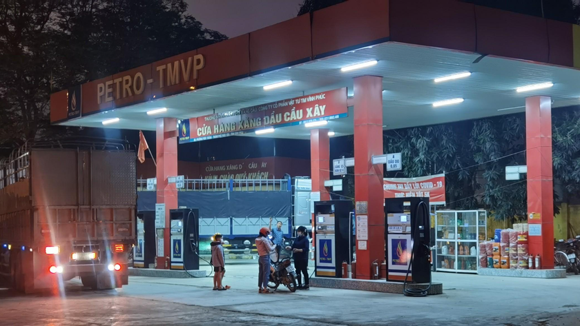 Cửa hàng xăng dầu Cầu Xây, thuộc Công ty Cổ phần Vật tư thương mại Vĩnh Phúc.