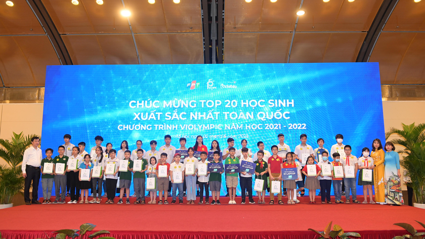Trao giải top 20 học sinh đạt điểm cao nhất toàn quốc, chung kết Quốc gia Violympic năm học 2021 - 2022.