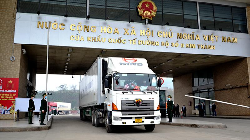 Trung Quốc đưa ra loạt đề nghị mới trong thông quan hàng hóa tại các cặp cửa khẩu với Việt Nam. 