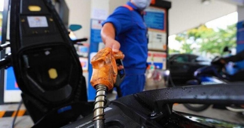 Giá xăng được dự báo giảm theo chiều giảm của giá xăng dầu thế giới.