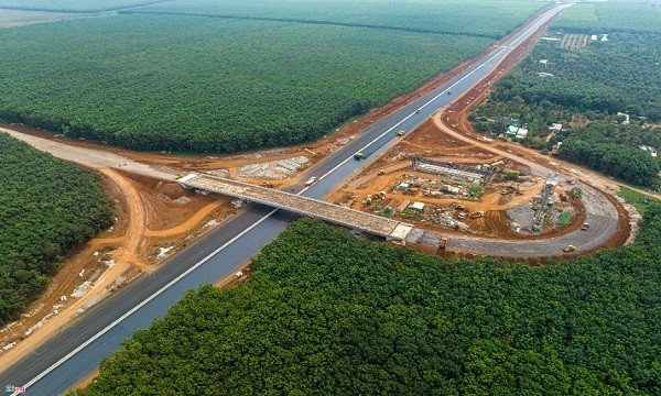 Cao tốc Dầu Giây – Phan Thiết trước thời điểm thông xe toàn tuyến (Nguồn: ZingNews).