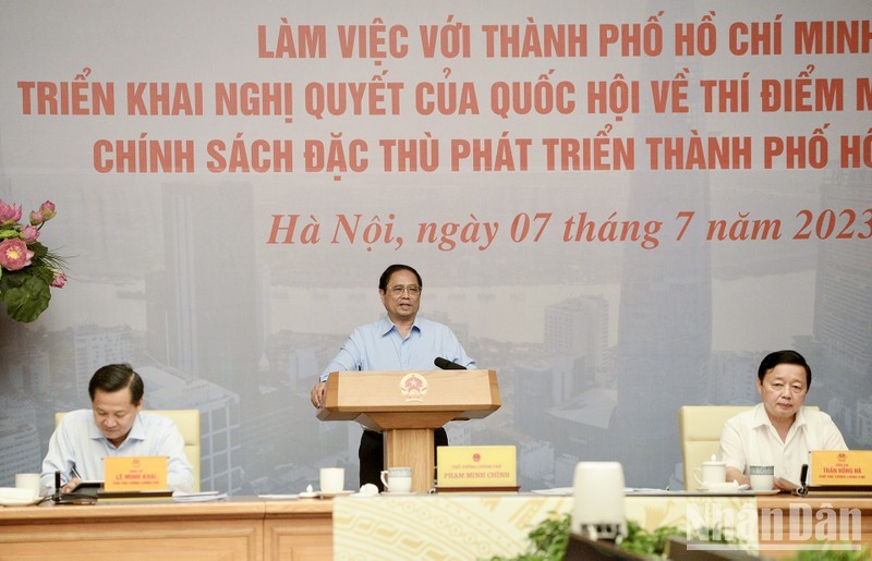 Thủ tướng Phạm Minh phát biểu tại buổi làm việc. Ảnh Nhandan