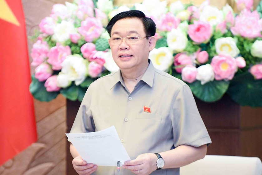 Chủ tịch Quốc hội Vương Đình Huệ phát biểu tại phiên họp - Ảnh Quochoi.vn