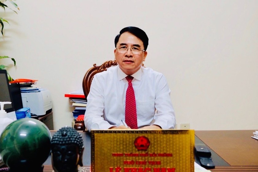 Phó Chủ tịch thành phố Lê Khắc Nam trả lời PV Báo PLVN.