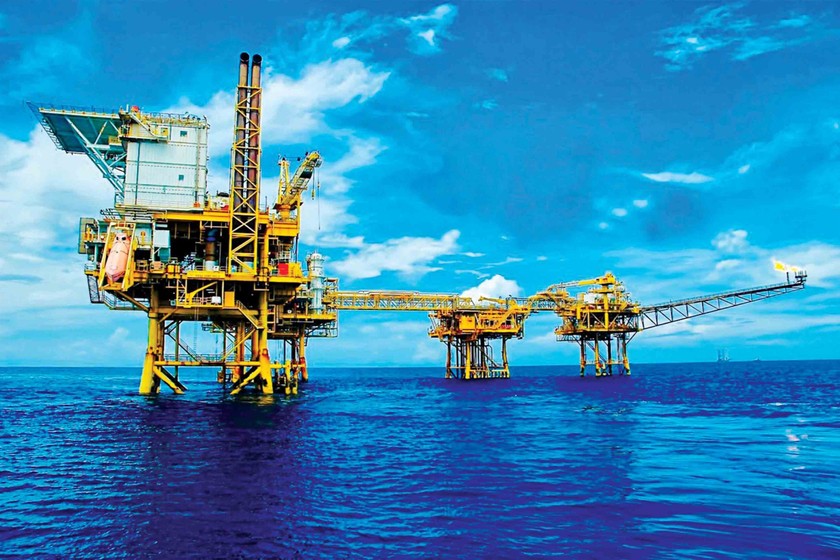Hoạt động khai thác dầu khí của PVN - một tập đoàn có doanh thu và đóng góp ngân sách nhà nước rất lớn của CMSC.
