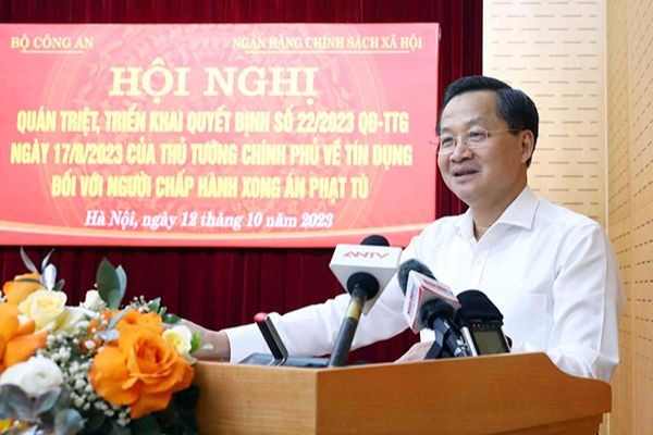 Phó Thủ tướng Lê Minh Khái đánh giá cao quyết tâm của Bộ Công an, NHCSXH và các Bộ, ngành trong việc tổ chức triển khai sớm đưa Quyết định số 22 đi vào cuộc sống.