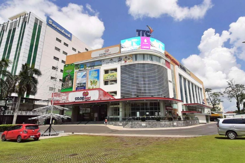 TTC Plaza Tây Ninh nằm ngay trung tâm hành chính của tỉnh Tây Ninh, đáp ứng mọi nhu cầu thuê kinh doanh, văn phòng, siêu thị tự chọn... 