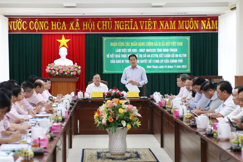 Đoàn công tác NHCSXH làm việc với UBND tỉnh Ninh Thuận về tình hình triển khai thực hiện Nghị quyết số 11 của Chính phủ.