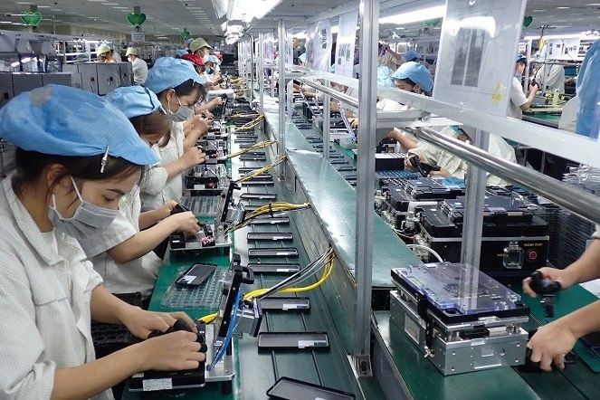 Sản xuất thiết bị điện tử của Việt Nam được đánh giá có nhiều lợi thế bắt kịp yêu cầu xanh của EU. (Ảnh minh họa).