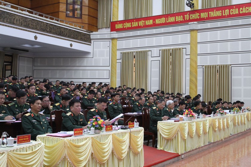 Các đại biểu dự Hội nghị quân sự quốc phòng QK1. (Ảnh: Lam Hạnh)