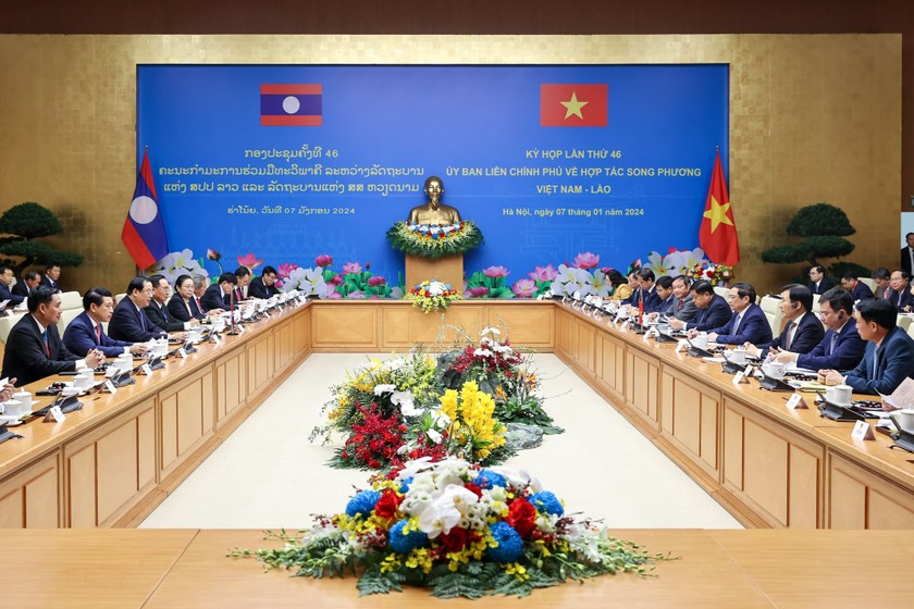 Thủ tướng Phạm Minh Chính và Thủ tướng Sonexay Siphandone đồng chủ trì Kỳ họp lần thứ 46 Ủy ban liên Chính phủ về hợp tác song phương Việt Nam - Lào. (Ảnh: VGP)