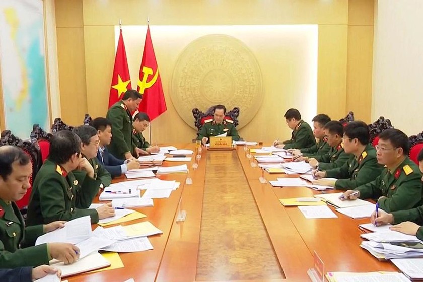 Thượng tướng Vũ Hải Sản chủ trì Hội nghị thống nhất phương án xây dựng các bảng lương mới của lực lượng vũ trang và Cơ yếu. (Ảnh: Hồng Pha)