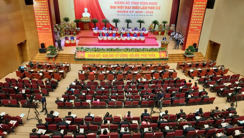 Phiên khai mạc Đại hội đại biểu Đảng bộ tỉnh Bình Định lần thứ XX.