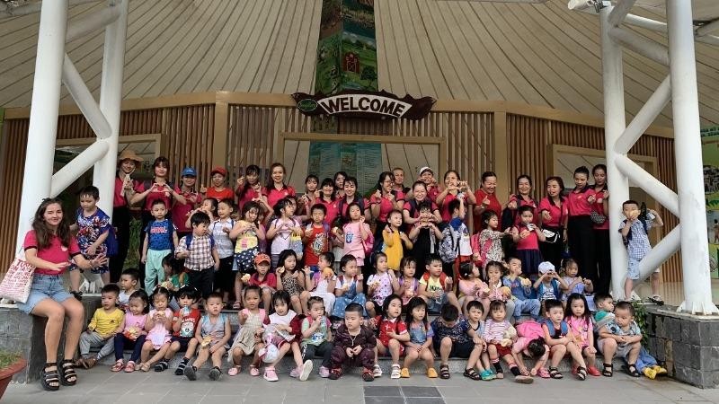 Các em nhỏ Trường Mầm non LittleStars Nha Trang khám phá Yang Bay.