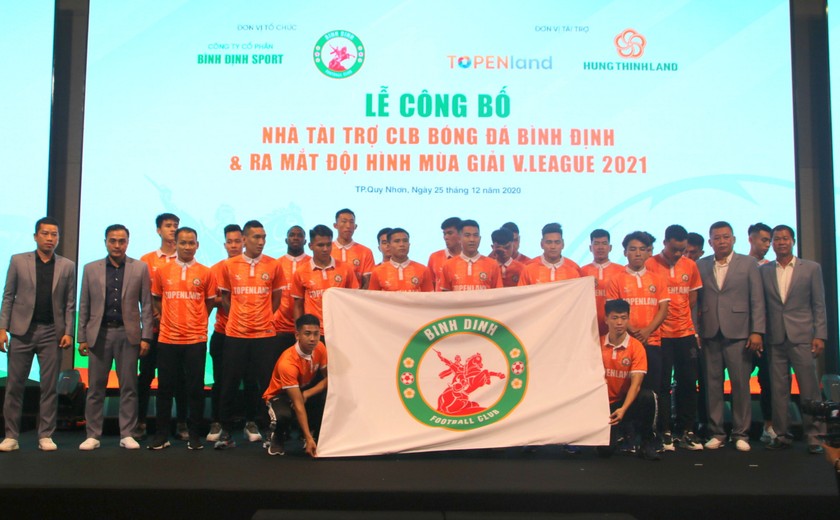 CLB Bóng đá Topenland Bình Định ra mắt đội hình mùa giải V.League 2021.