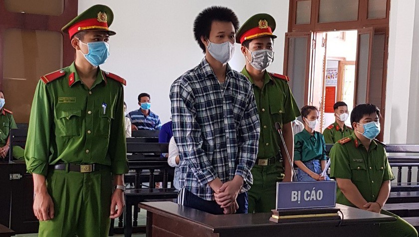 Phạm Kim Phê tại tòa