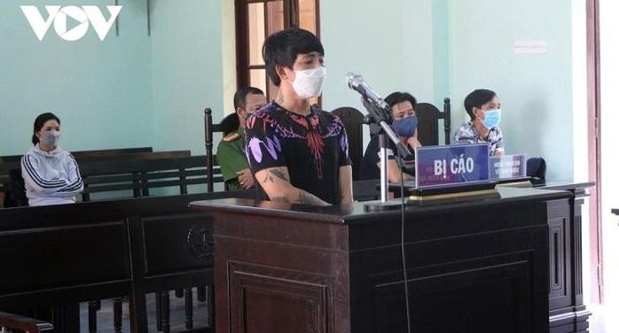 Bị cáo Phan Văn Tâm tại phiên tòa. Ảnh: VOV.
