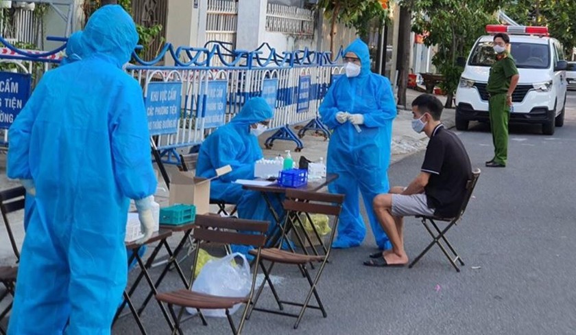 Tổng số người trên 18 tuổi tiêm vaccine tại tỉnh Khánh Hòa đạt gần 99%.