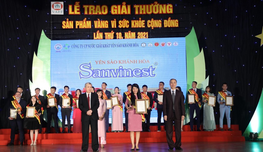 Sanvinest Khánh Hòa lần thứ 2 liên tiếp được vinh danh là “Huy chương vàng vì sức khỏe cộng đồng”.