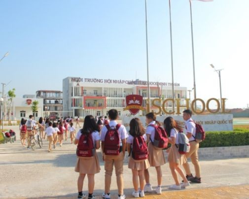Trường THPT iSchool Ninh Thuận thông báo tuyển sinh năm học 2023 – 2024 với số lượng lớn 