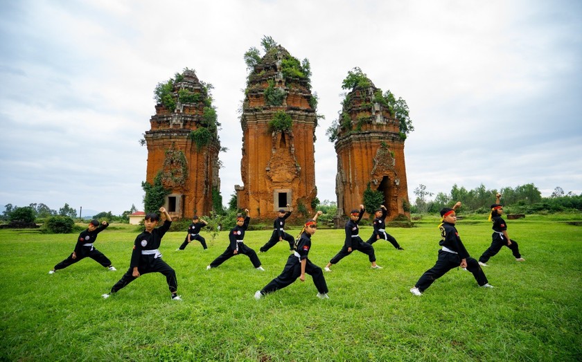Bình Định xây dựng thêm nhiều tour mới gắn với văn hóa, lịch sử mang tính chất đặc trưng của tỉnh, giúp du khách trải nghiệm (ảnh: Dũng Nhân).
