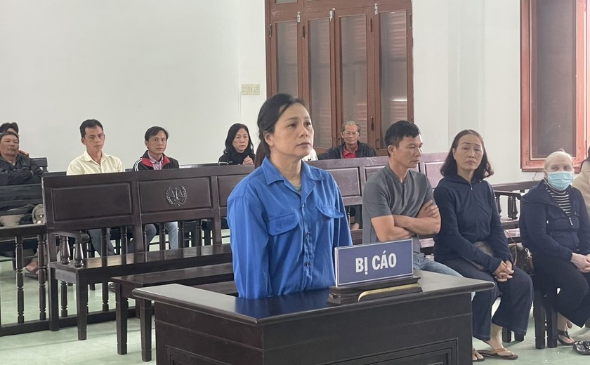 Bị cáo Trần Thị Ngọc Châu tại phiên tòa xét xử.